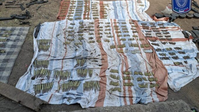 Abate Ejército Mexicano a dos hombres armados en enfrentamiento en zona serrana de Casas Grandes